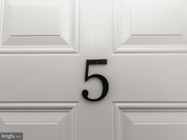 14 E READ ST, Baltimore, MD 21202