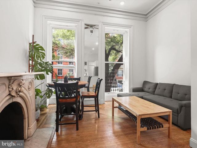 14 E READ ST, Baltimore, MD 21202