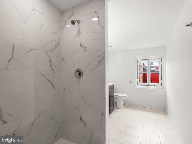 14 E READ ST, Baltimore, MD 21202