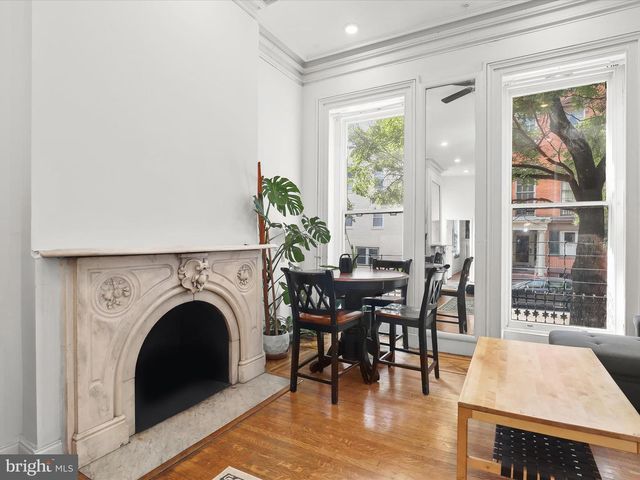 14 E READ ST, Baltimore, MD 21202