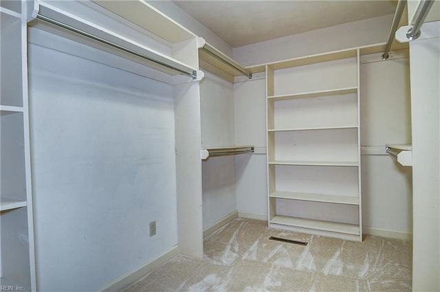 1804 Templeton LN, Virginia Beach, VA 23454