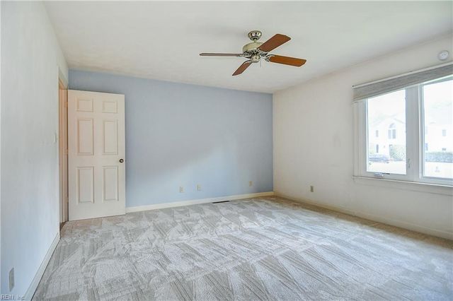 1804 Templeton LN, Virginia Beach, VA 23454