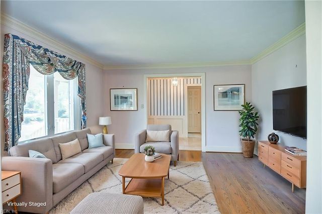 1804 Templeton LN, Virginia Beach, VA 23454