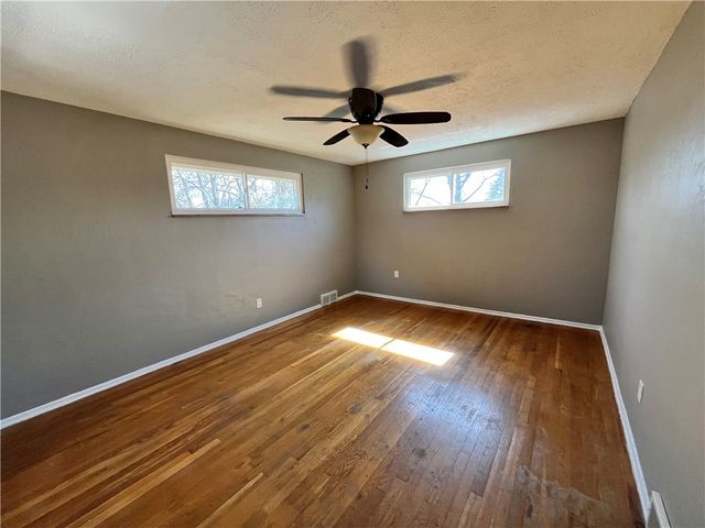 523 Larix Rd, Monroeville, PA 15146