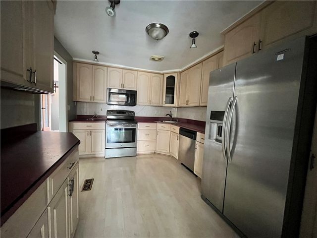 523 Larix Rd, Monroeville, PA 15146