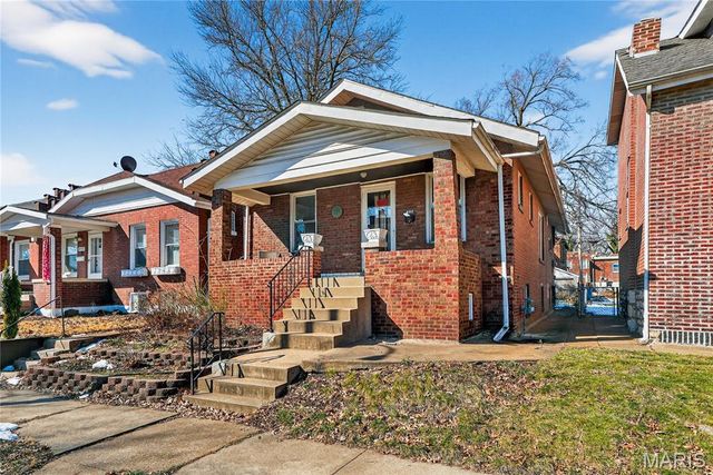4711 Ray Avenue, St Louis, MO 63116