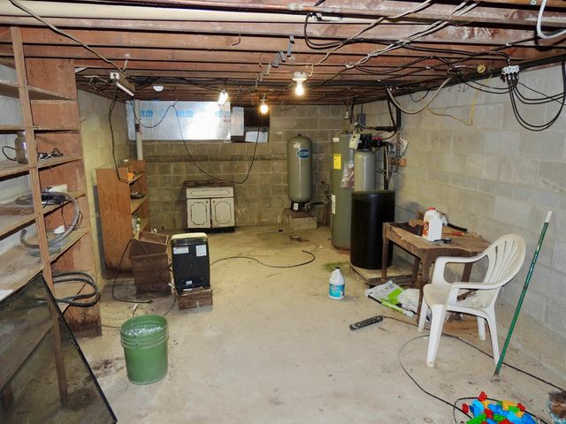 8774 N County Rd 600 W, Rossville, IN 46065