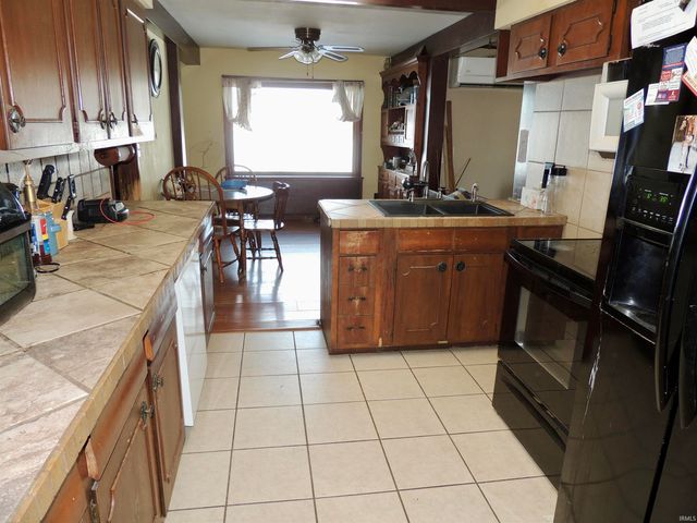 8774 N County Rd 600 W, Rossville, IN 46065