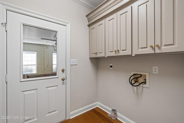 4 Woodleaf Street, Hattiesburg, MS 39402