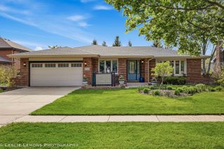 8248 Middlebury Avenue, Woodridge, IL 60517
