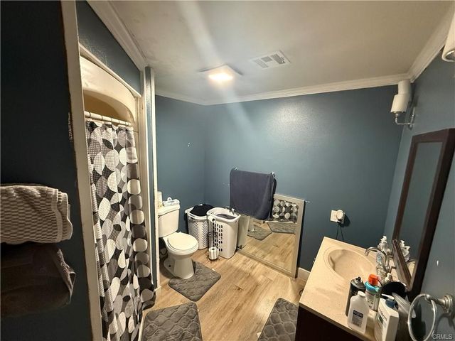 227 Palos Verdes Drive, Santa Ana, CA 92704