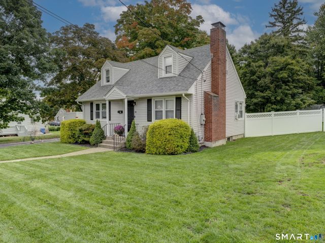 35 Helaine Road, Manchester, CT 06042