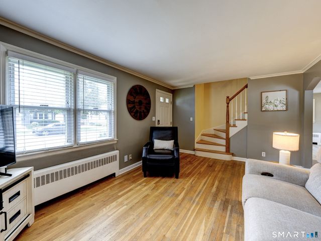35 Helaine Road, Manchester, CT 06042