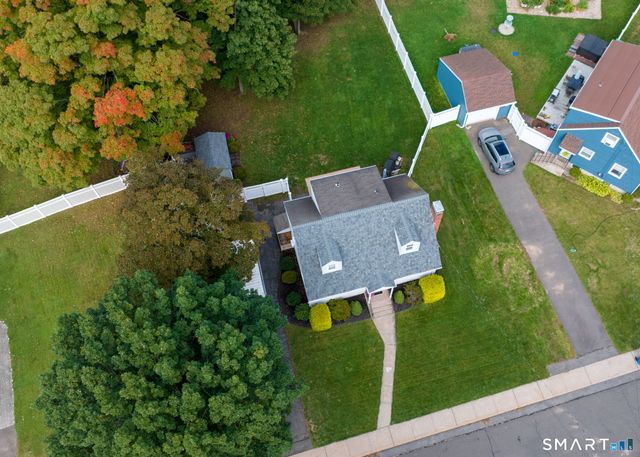 35 Helaine Road, Manchester, CT 06042