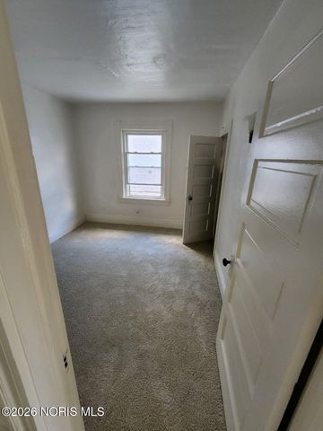 205 Eastern Avenue, Toledo, OH 43609