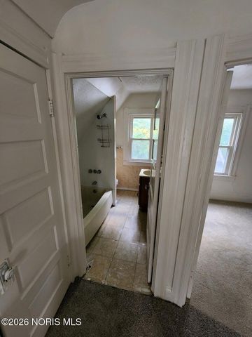 205 Eastern Avenue, Toledo, OH 43609
