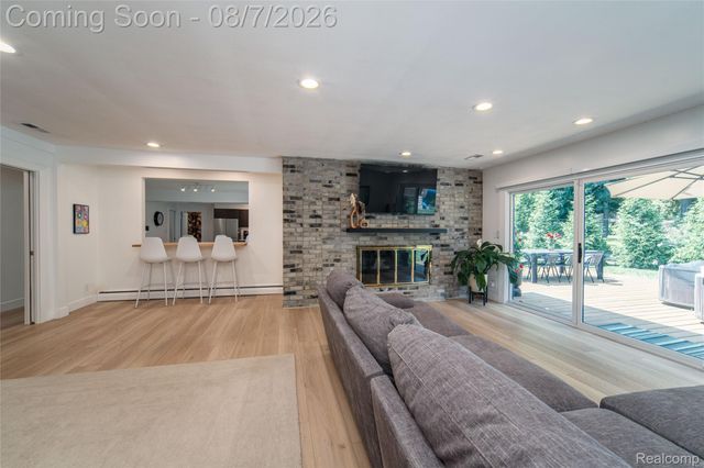 30695 Bruce Lane, Franklin Village, MI 48025