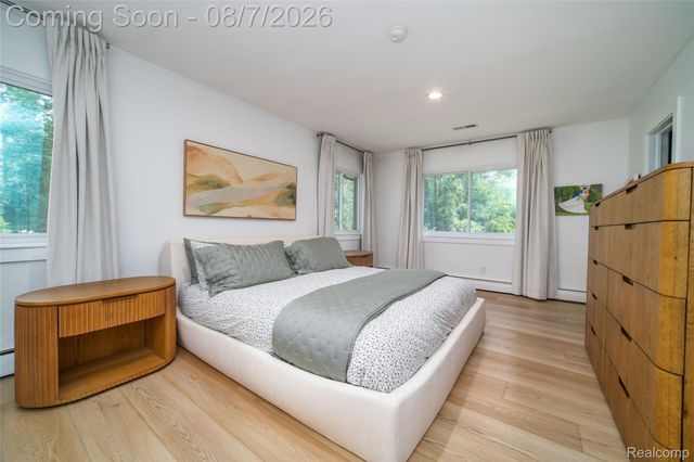 30695 Bruce Lane, Franklin Village, MI 48025