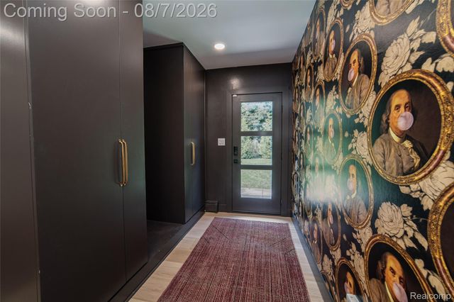 30695 Bruce Lane, Franklin Village, MI 48025