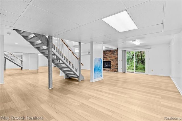 1830 Lone Pine Road, Bloomfield Hills, MI 48302