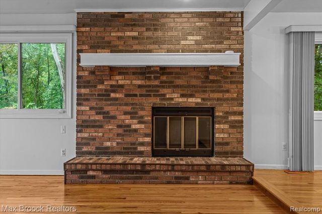 1830 Lone Pine Road, Bloomfield Hills, MI 48302