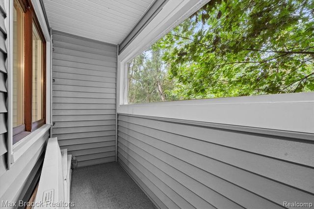 1830 Lone Pine Road, Bloomfield Hills, MI 48302