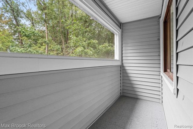 1830 Lone Pine Road, Bloomfield Hills, MI 48302