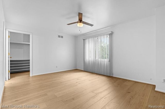 1830 Lone Pine Road, Bloomfield Hills, MI 48302