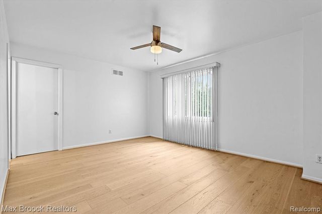 1830 Lone Pine Road, Bloomfield Hills, MI 48302