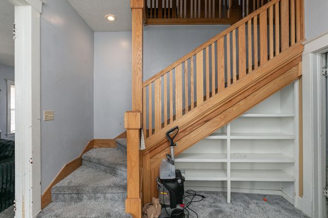 817 W Walnut Street, Springfield, MO 65806