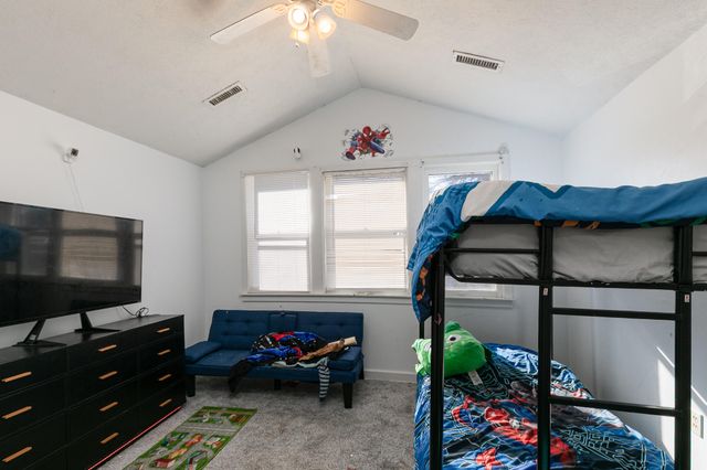 817 W Walnut Street, Springfield, MO 65806