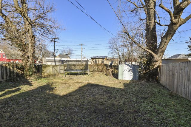 817 W Walnut Street, Springfield, MO 65806