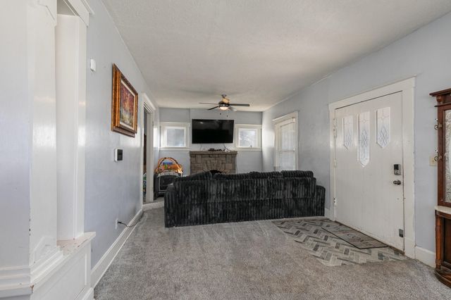 817 W Walnut Street, Springfield, MO 65806