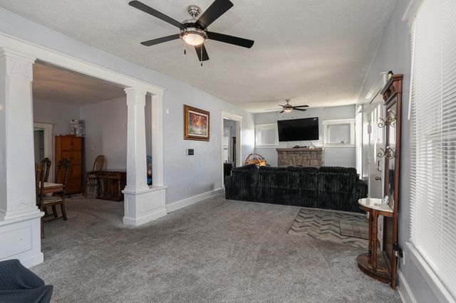 817 W Walnut Street, Springfield, MO 65806