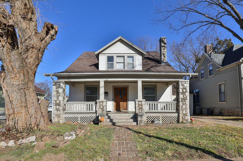 817 W Walnut Street, Springfield, MO 65806