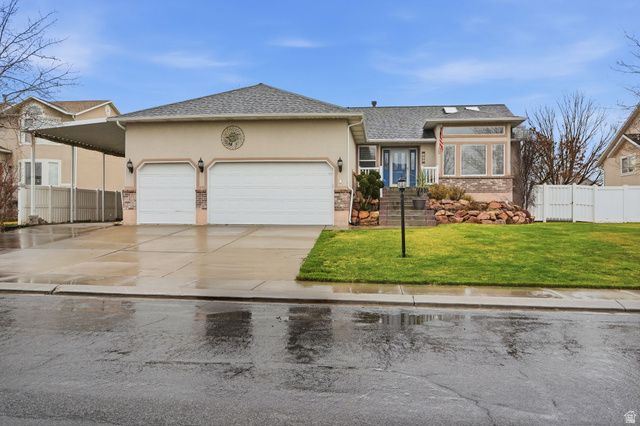 208 N LAKEVIEW, Stansbury Park, UT 84074