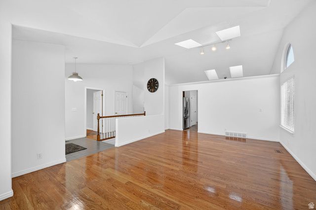 208 N LAKEVIEW, Stansbury Park, UT 84074