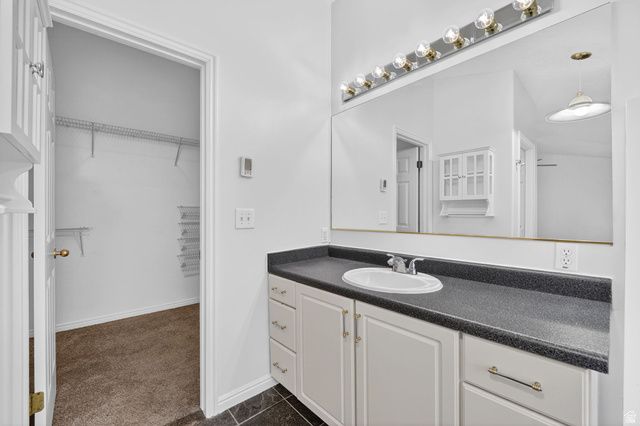 208 N LAKEVIEW, Stansbury Park, UT 84074