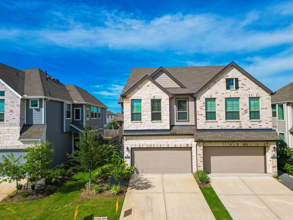 12926 Rio Mariano Lane, Cypress, TX 77433