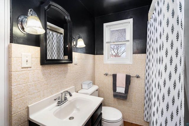 2431 Hammond Ave, Superior, WI 54880