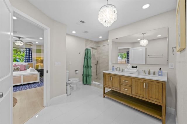 7957 COTTONWOODE DRIVE, Largo, FL 33773
