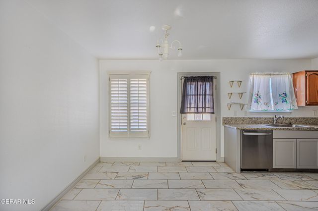 412 NIGHTHAVEN Street, El Paso, TX 79928
