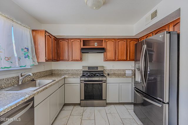 412 NIGHTHAVEN Street, El Paso, TX 79928
