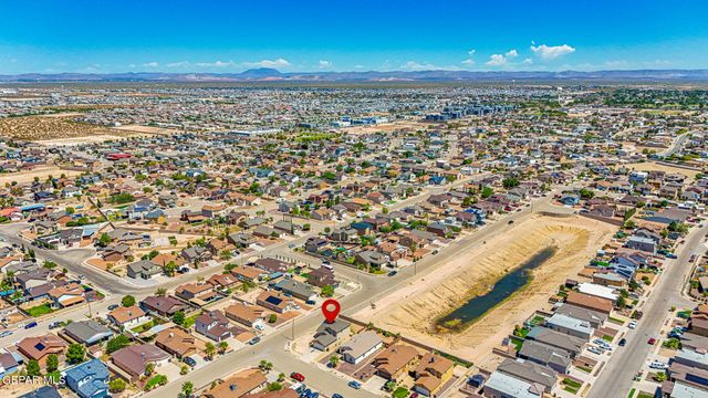 412 NIGHTHAVEN Street, El Paso, TX 79928