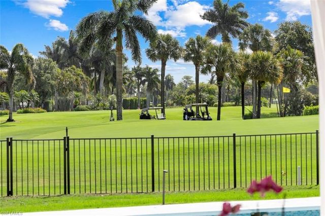 2728 Crayton RD, Naples, FL 34103