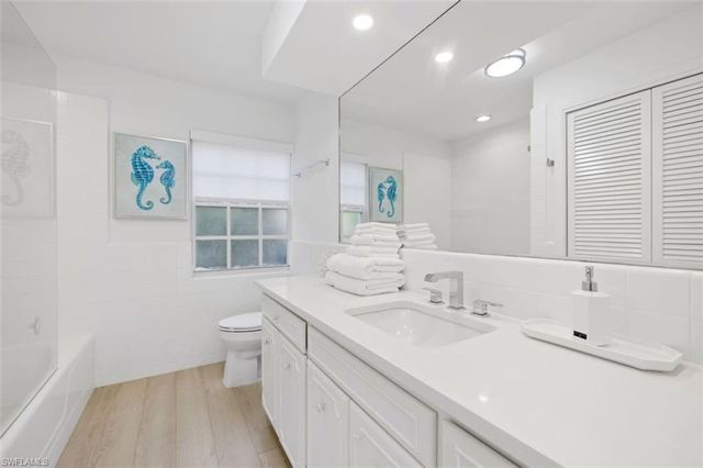 2728 Crayton RD, Naples, FL 34103