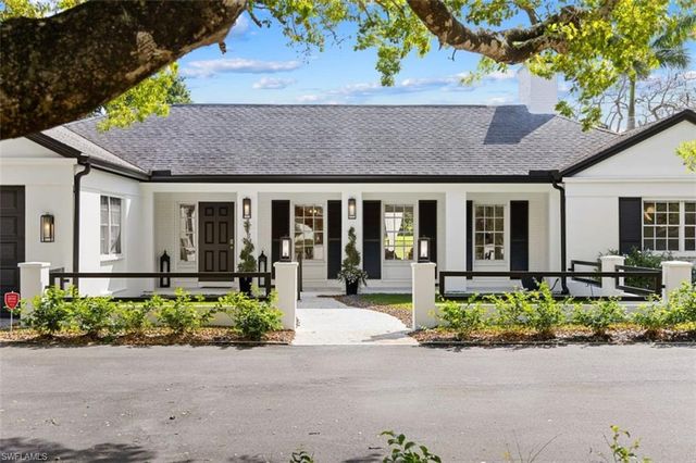 2728 Crayton RD, Naples, FL 34103