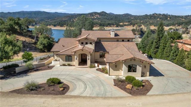 8820 Cantinas Point, Bradley, CA 93426