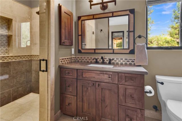 8820 Cantinas Point, Bradley, CA 93426