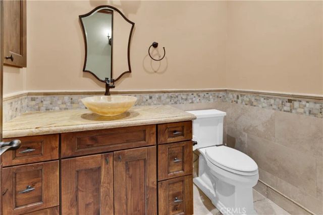 8820 Cantinas Point, Bradley, CA 93426